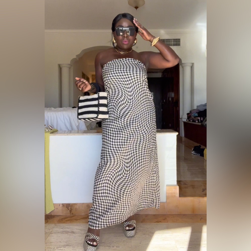 Strapless Black & White Houndstooth Maxi Dress